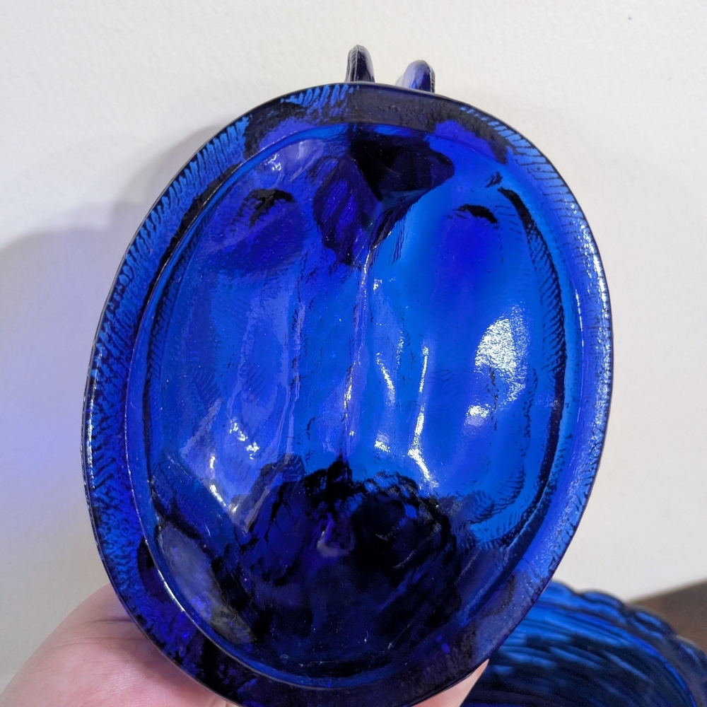 Vintage LG Wright Cobalt Blue Glass Hen on Nest - Split Tail HON MCM Farmhouse - Picture 3 of 13